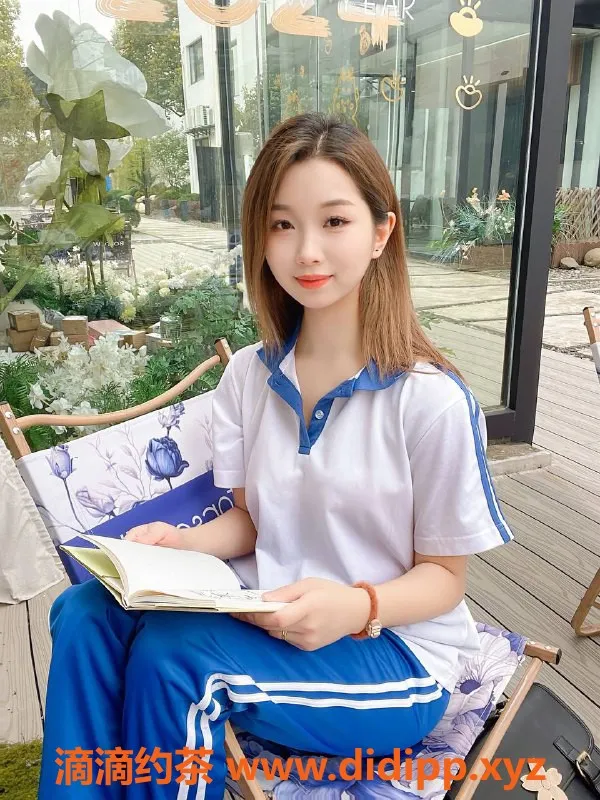 武汉楼凤-杨家湾20岁欣欣，47kg胸336B，超高配合度服务