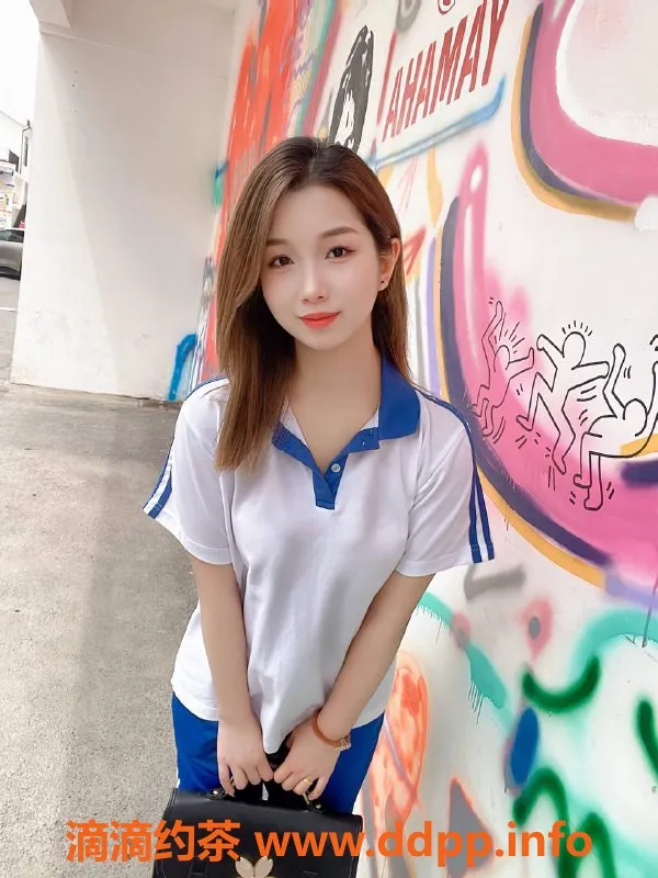 武汉楼凤-杨家湾20岁欣欣，47kg胸336B，超高配合度服务