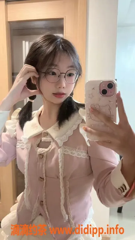 广州楼凤-广佛高端外围嫩妹刘恋 全套服务体验