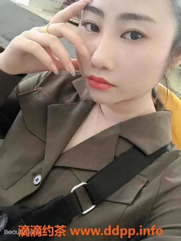 广州楼凤-天河车陂佳妮，上门服务600响，深喉体验！