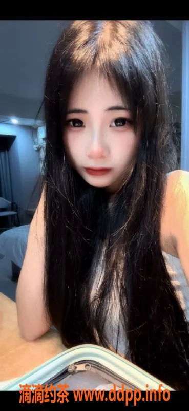 福州楼凤-小芬 20岁 B罩杯 陪浴服务 晋安地区