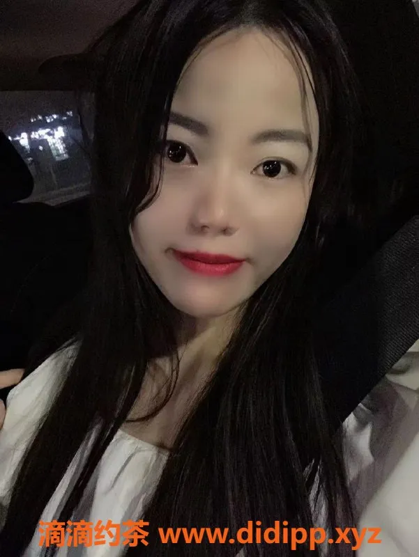 杭州楼凤-上城琪琪：22岁，165cm，48kg，热情服务