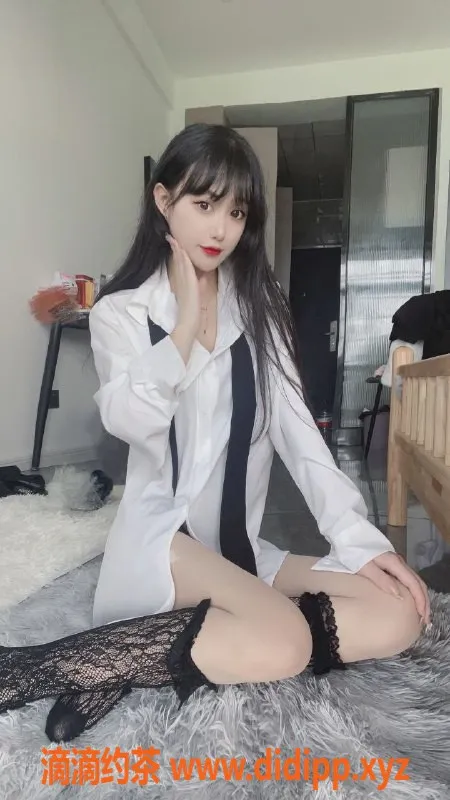 武汉楼凤-樱桃 22岁高挑妩媚妹子 166cm/52斤