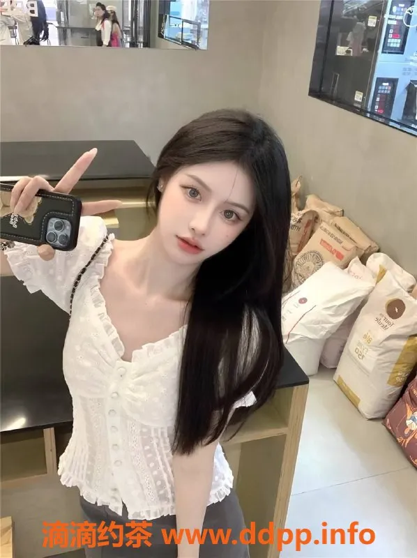 上海楼凤-静安嫩妹恩恩，20p/35pp舌吻服务