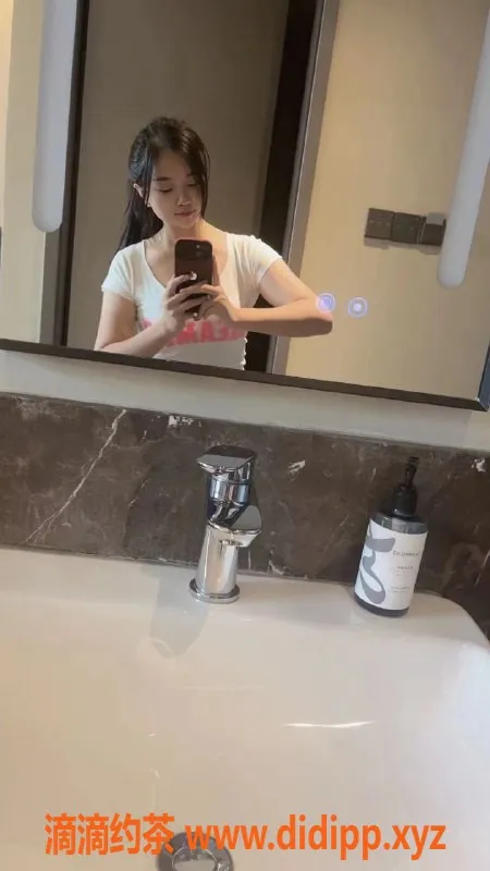 杭州楼凤-上城瑶瑶，身高162，B罩杯，服务多样，夜宵2500