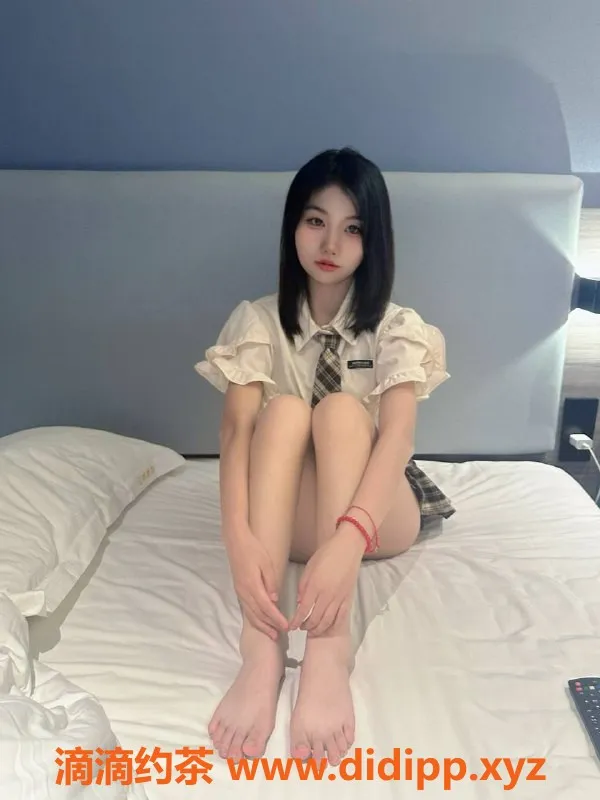 武汉楼凤-洪山区静静 19岁大学生 163cm服务多样