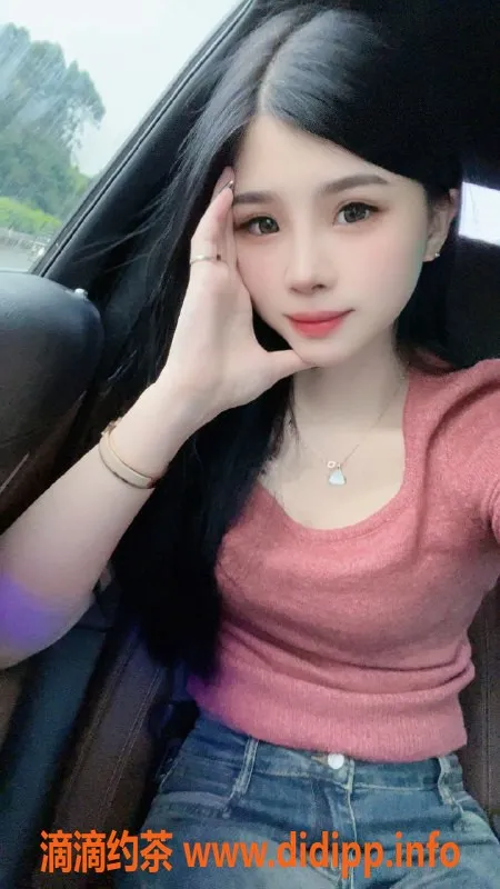 深圳楼凤资源信息,龙华可乐，173cm身高，1300元起服务体验