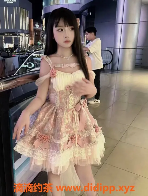 广州楼凤-广佛小敏—05后嫩妹，1300-1900元全套服务