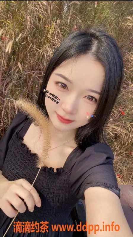 深圳楼凤-龙华兼职嫩模 27岁155cm 45kg B杯