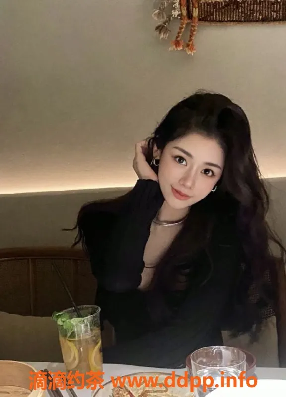 北京楼凤-苏妲己 26岁 闽南妹子 164cm 48kg 36D 活泼温柔