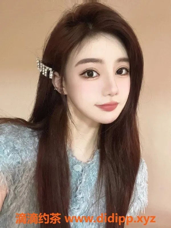 杭州楼凤-拱墅草莓🍓，167cm身高，104斤C罩杯，超甜女友系服务