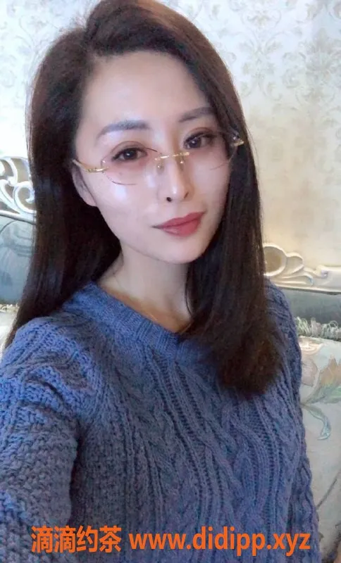 苏州上门服务-苏州雲雲 40岁 D+身材 800元上门服务