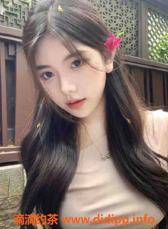 上海楼凤-黄浦嘉儿：167cm小蛮腰，36D诱惑，2000元起