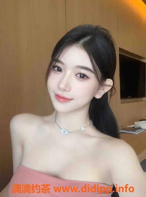 上海楼凤-黄浦嘉儿：167cm小蛮腰，36D诱惑，2000元起