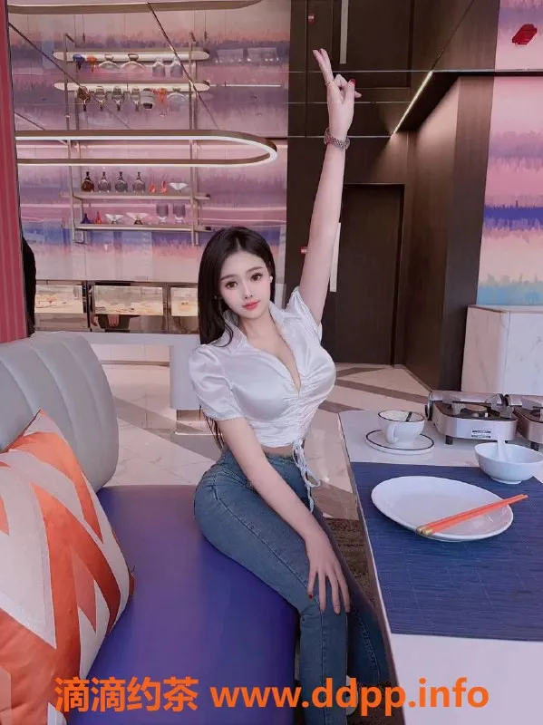 深圳楼凤资源信息,龙岗坂田美女，21岁，168cm，48kg，36D，1200元起