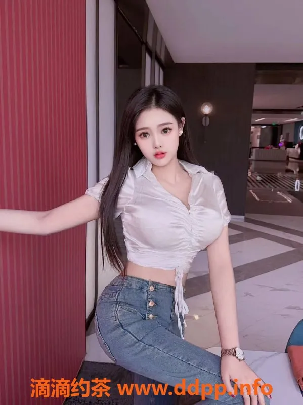 深圳楼凤-龙岗坂田美女，21岁，168cm，48kg，36D，1200元起