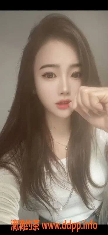 广州楼凤资源信息,黄埔灵儿 23岁 160cm 45kg 胸34B 御姐调情服务