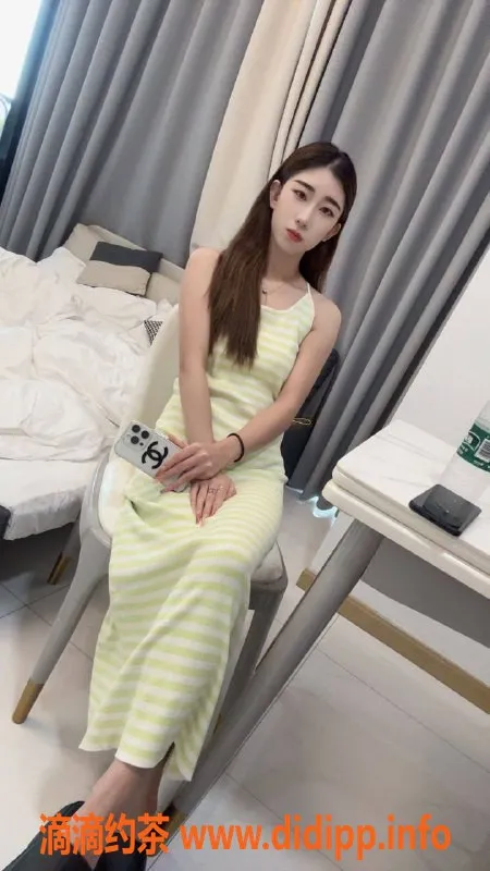 武汉楼凤-汉口紫萱，160cm、43kg，激情服务等你体验！