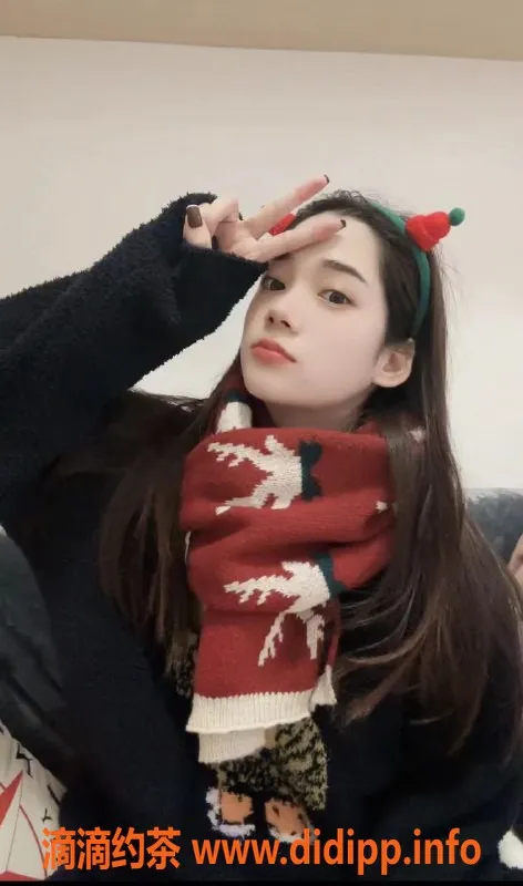 广州楼凤资源信息,黄埔童童 19岁165cm 48kg 36D激情服务