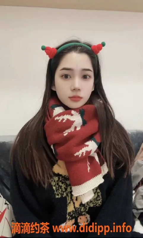 广州楼凤-黄埔童童 19岁165cm 48kg 36D激情服务