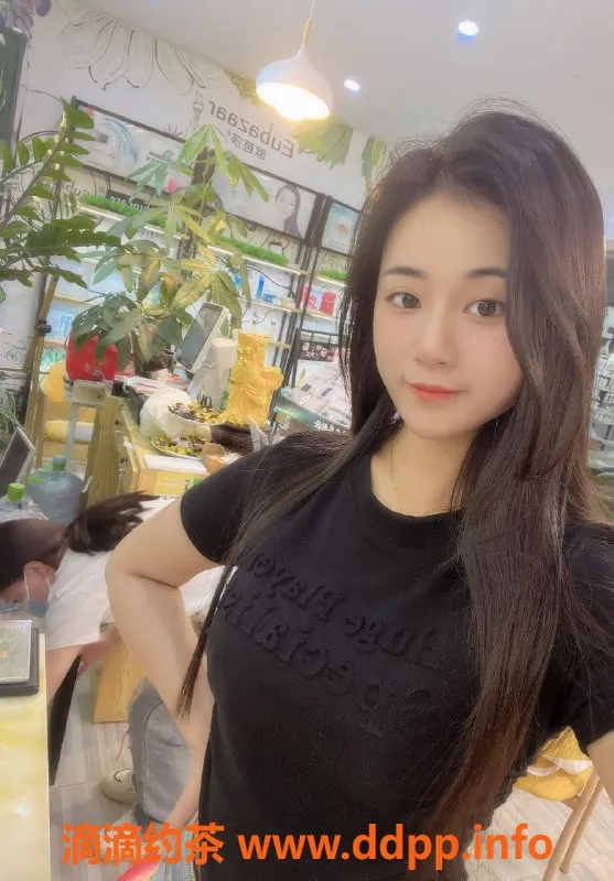 深圳楼凤-龙岗萌萌22岁，161身高，锦绣服务体验