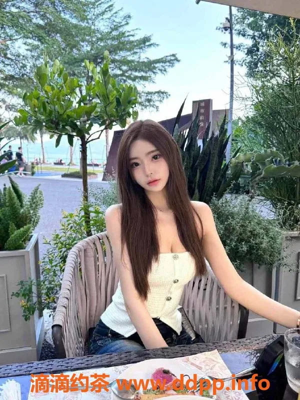 广州楼凤-广州天河哆啦，700元69式服务，深喉体验