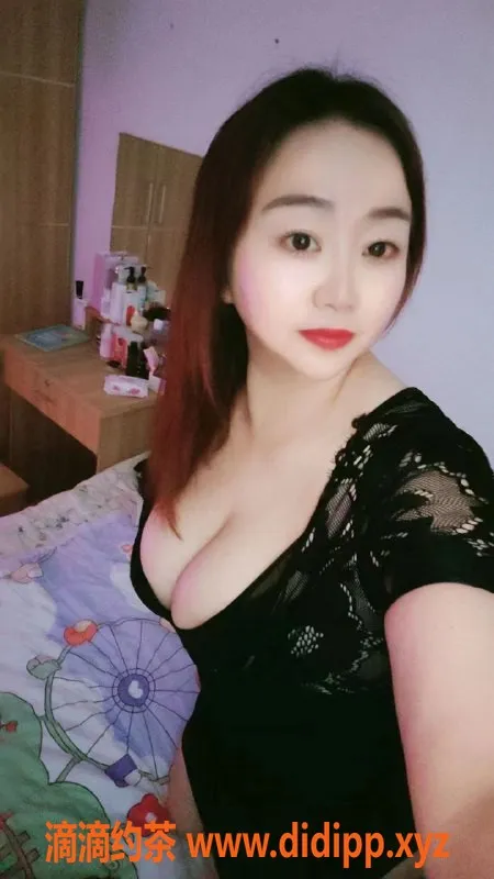 武汉楼凤-32岁人妻开心，165cm，120斤，超值服务