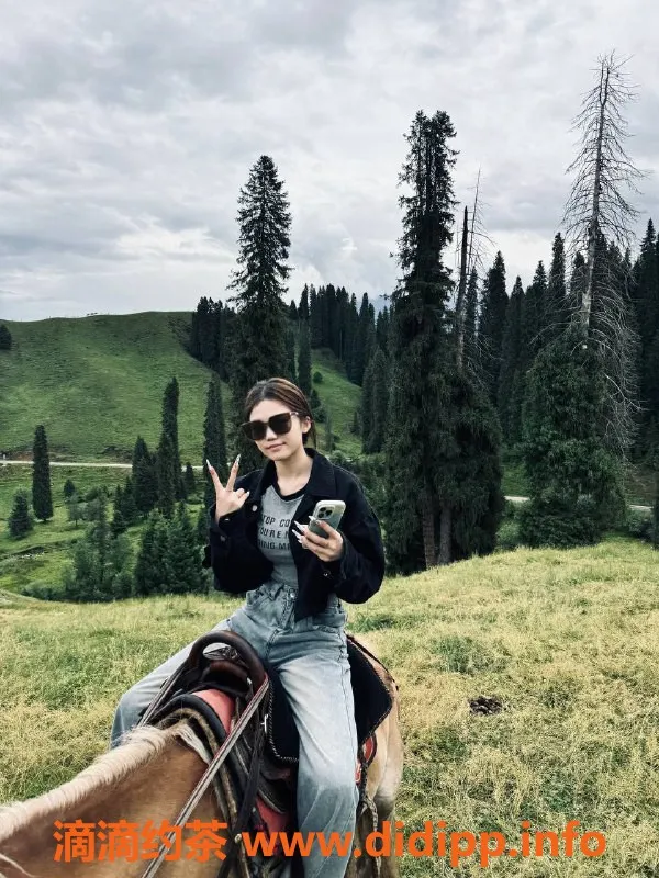 广州楼凤-广州天河果果，600元69互动，体验裸陪洗浴