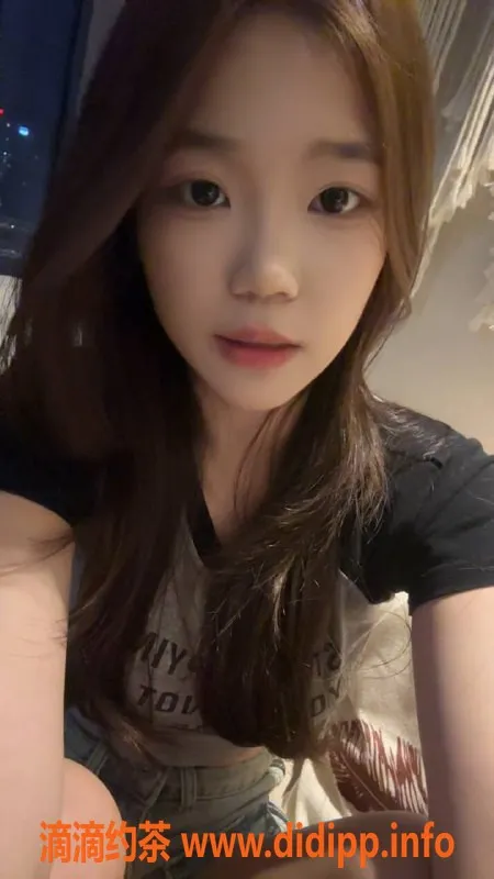 广州楼凤-广州天河果果，600元69互动，体验裸陪洗浴