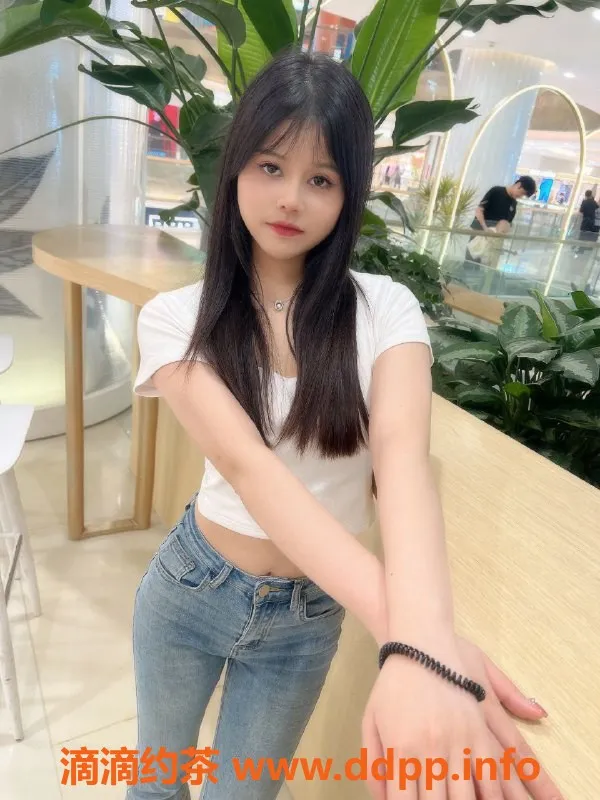 深圳楼凤-龙岗敏敏 22岁 164cm 46kg 性感服务来袭