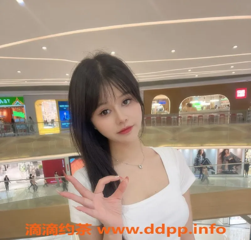 深圳楼凤资源信息,龙岗敏敏 22岁 164cm 46kg 性感服务来袭