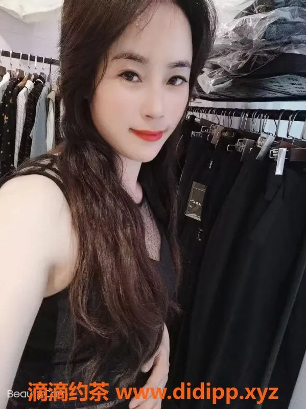 深圳楼凤-深圳龙华28岁珊珊，165cm，38D，300元快餐