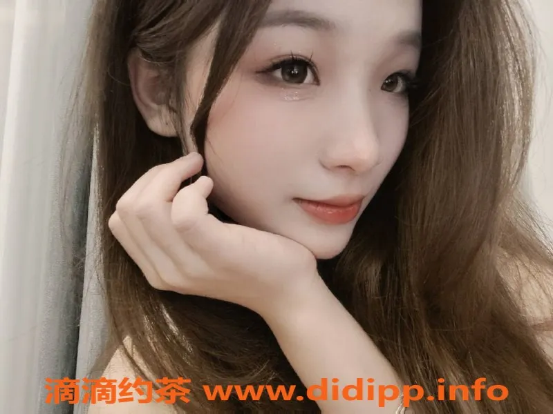 深圳楼凤-宝安小依依，160cm，46kg，18岁甜美女孩