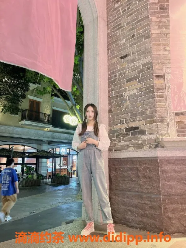 广州上门服务-天河19岁兼职妹子，身高167，49kg，性感服务