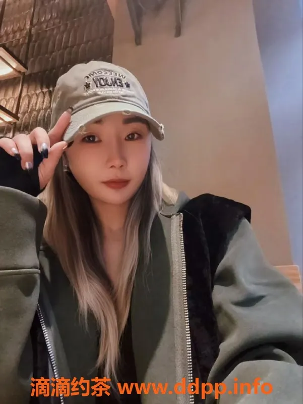 深圳楼凤资源信息,深圳南山思思，900元双飞激情体验