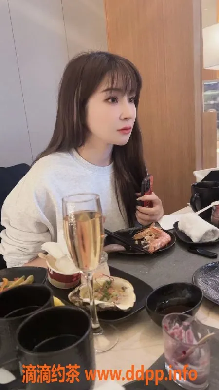 广州楼凤资源信息,天河莎莎，身高1.66，49kg，98年小可爱