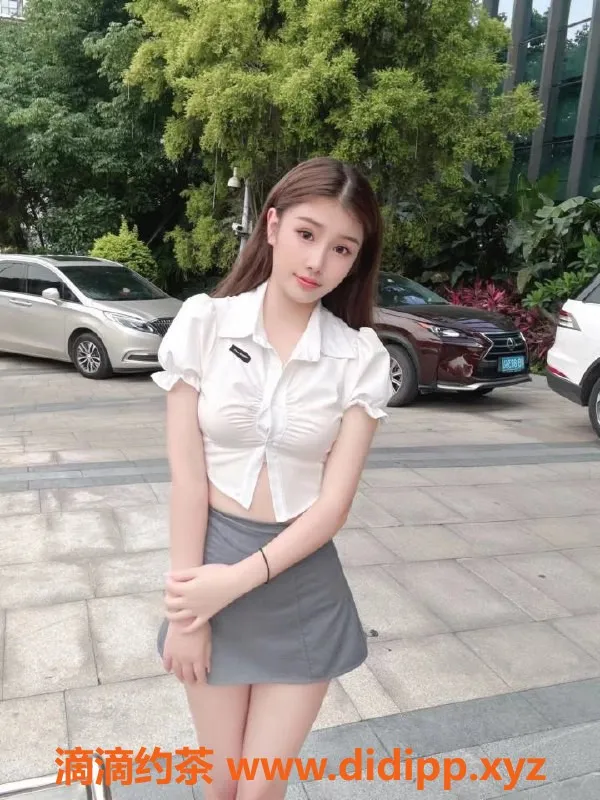 福州楼凤-福州台江74号艺人推荐，身高165-166，20岁