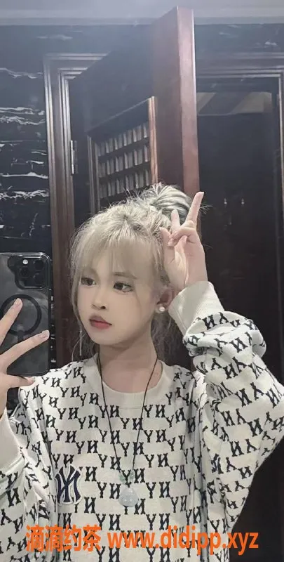 广州楼凤-佛山18岁新人九儿，165cm，服务贴心