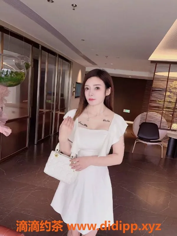 武汉spa会所-硚口区白蝴蝶，26岁，身高168，热情女友式服务