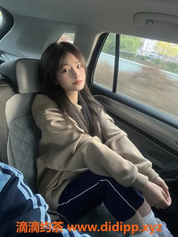 福州楼凤-福州米拉酱，166高挑学妹初海，期待您的联系！