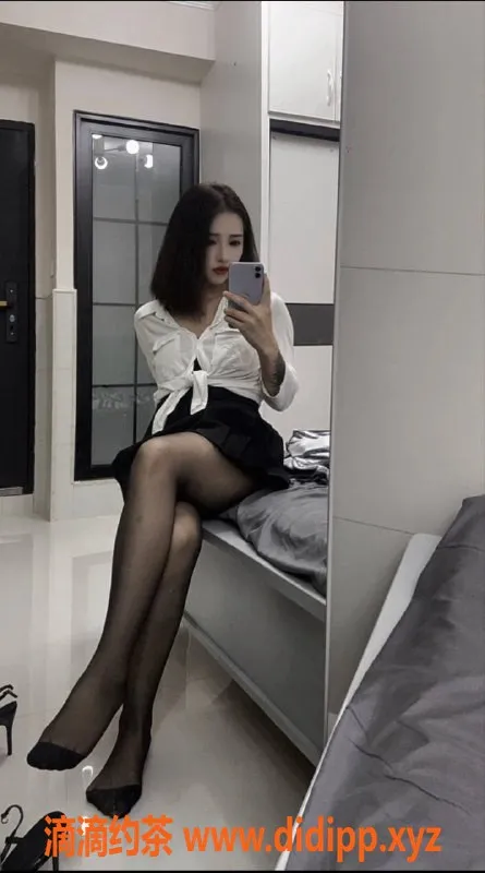 杭州上门服务-余杭茜茜，21岁，163cm，88斤，服务超贴心