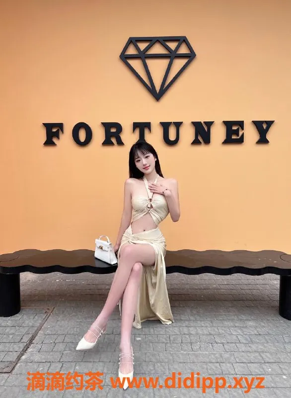 北京楼凤-东四环大郊亭梓桐，174cm长腿甜心