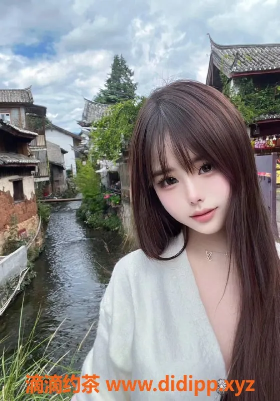 深圳楼凤-罗湖20岁纯天然美女，172cm 36D 课费900起