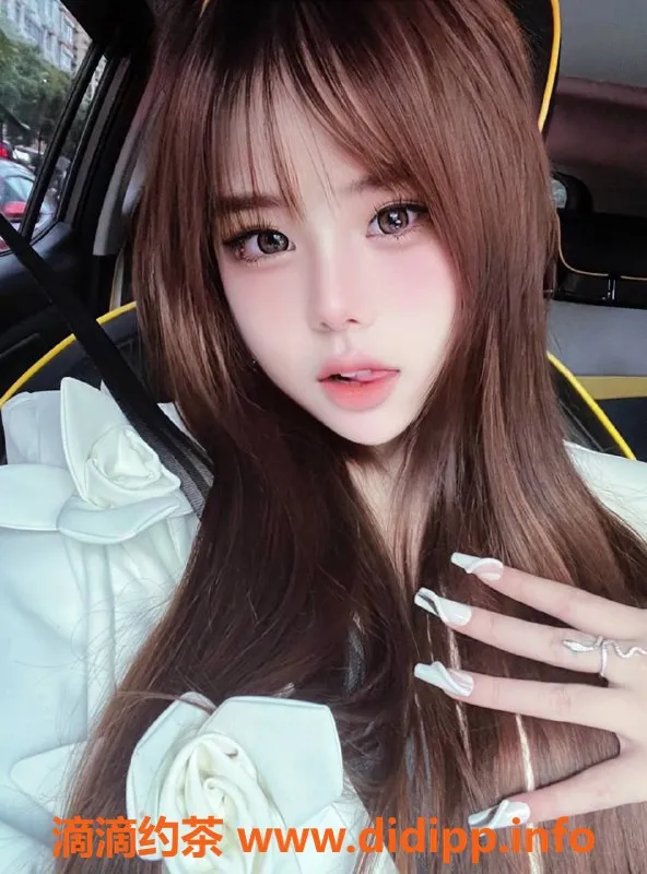 深圳楼凤-罗湖20岁纯天然美女，172cm 36D 课费900起