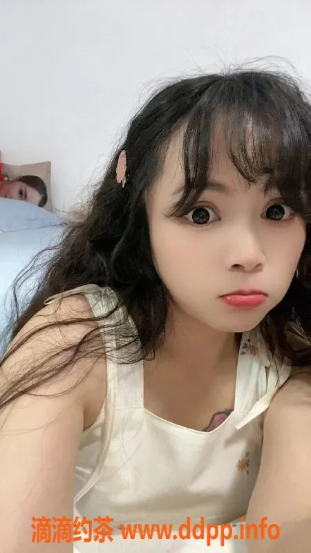 北京楼凤-小草莓 四川辣妹 160cm 46kg 现身立水桥南