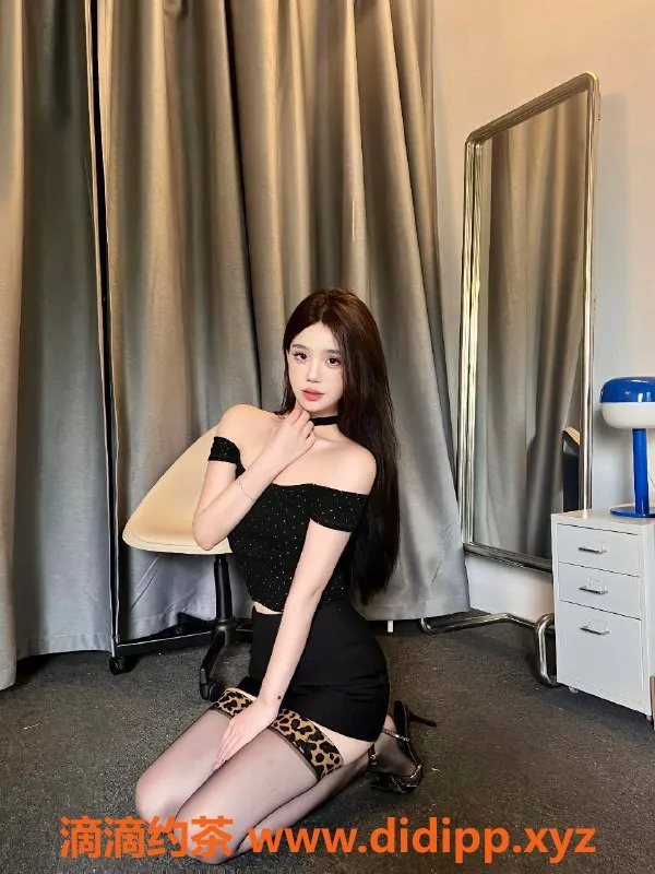 杭州楼凤-雅琳170cm性感大长腿，22岁亲密服务