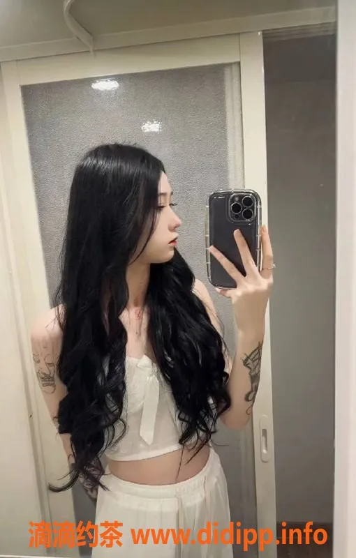 广州楼凤-广州天河柠柠：700元水中箫与鸳鸯浴体验