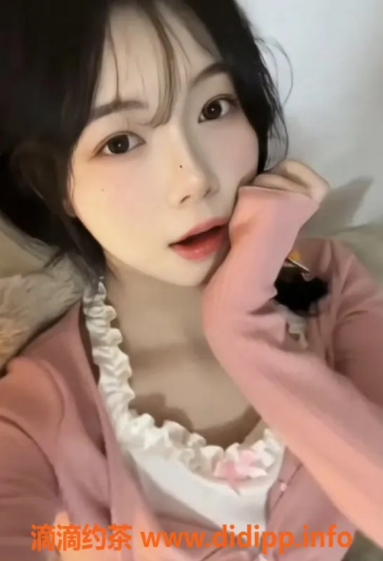 福州楼凤-福州萝莉冰冰，163cm，85斤，乖巧听话