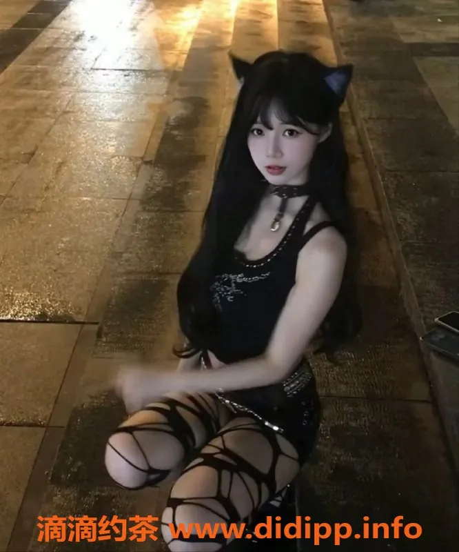 福州楼凤资源信息,福州萝莉冰冰，163cm，85斤，乖巧听话