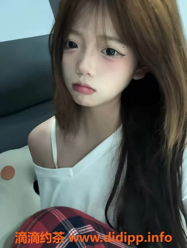 福州楼凤资源信息,福州萝莉118号上门服务，160/38D，69体验